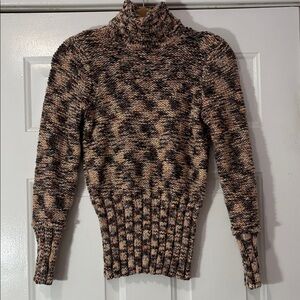 Tint brand sweater Size Medium